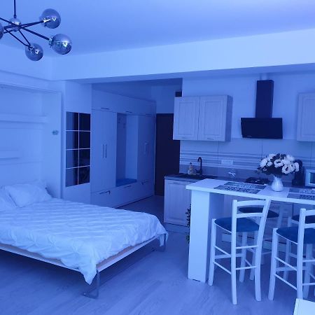 Delux Studio Mamaia Nord Năvodari Εξωτερικό φωτογραφία