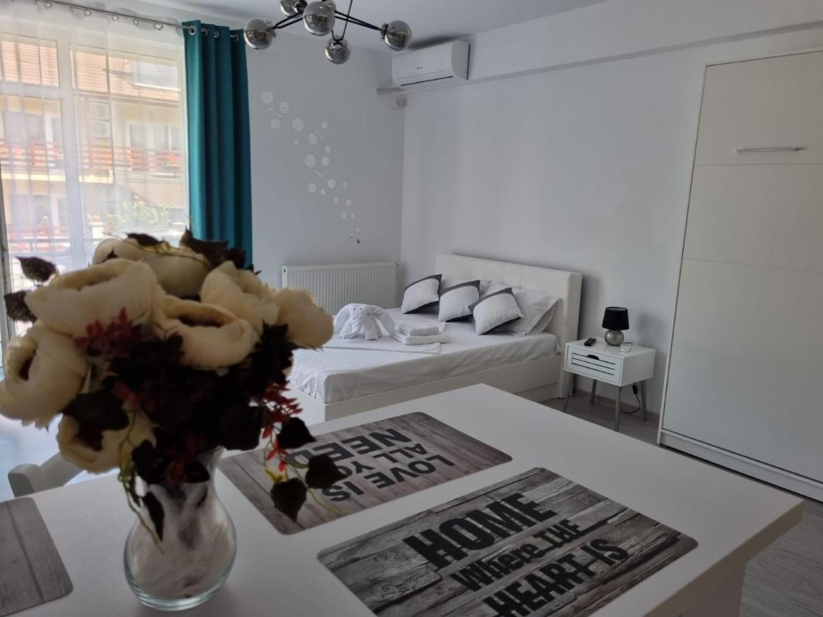 Delux Studio Mamaia Nord Năvodari Εξωτερικό φωτογραφία
